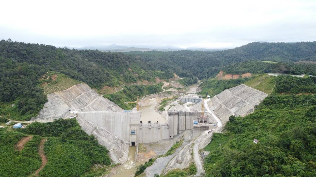 包含老挝男篮披荆斩棘生力军崛起的词条