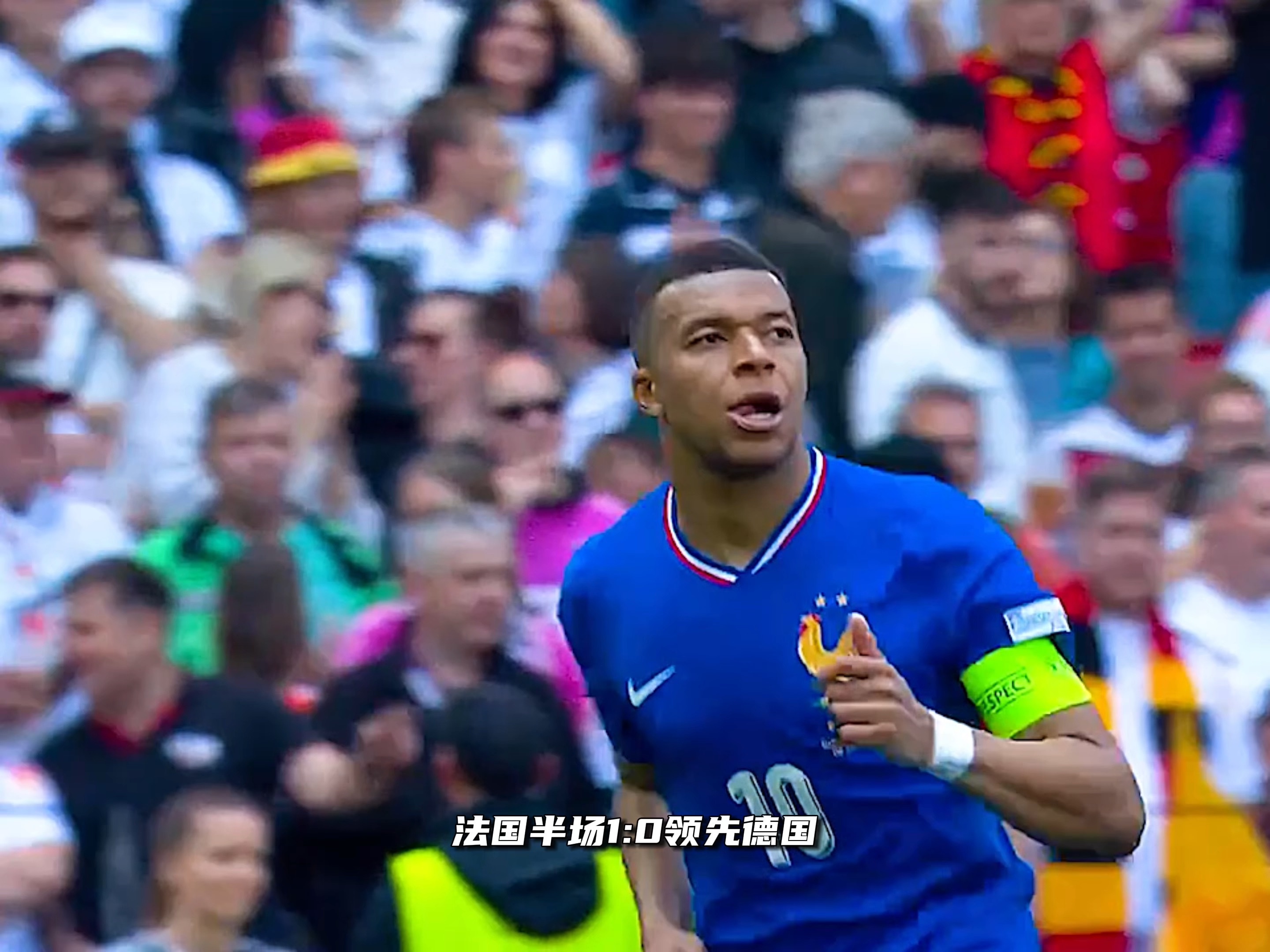 意大利攻破德国球门,轻松晋级决赛 意大利攻破德国球门,轻松晋级决赛