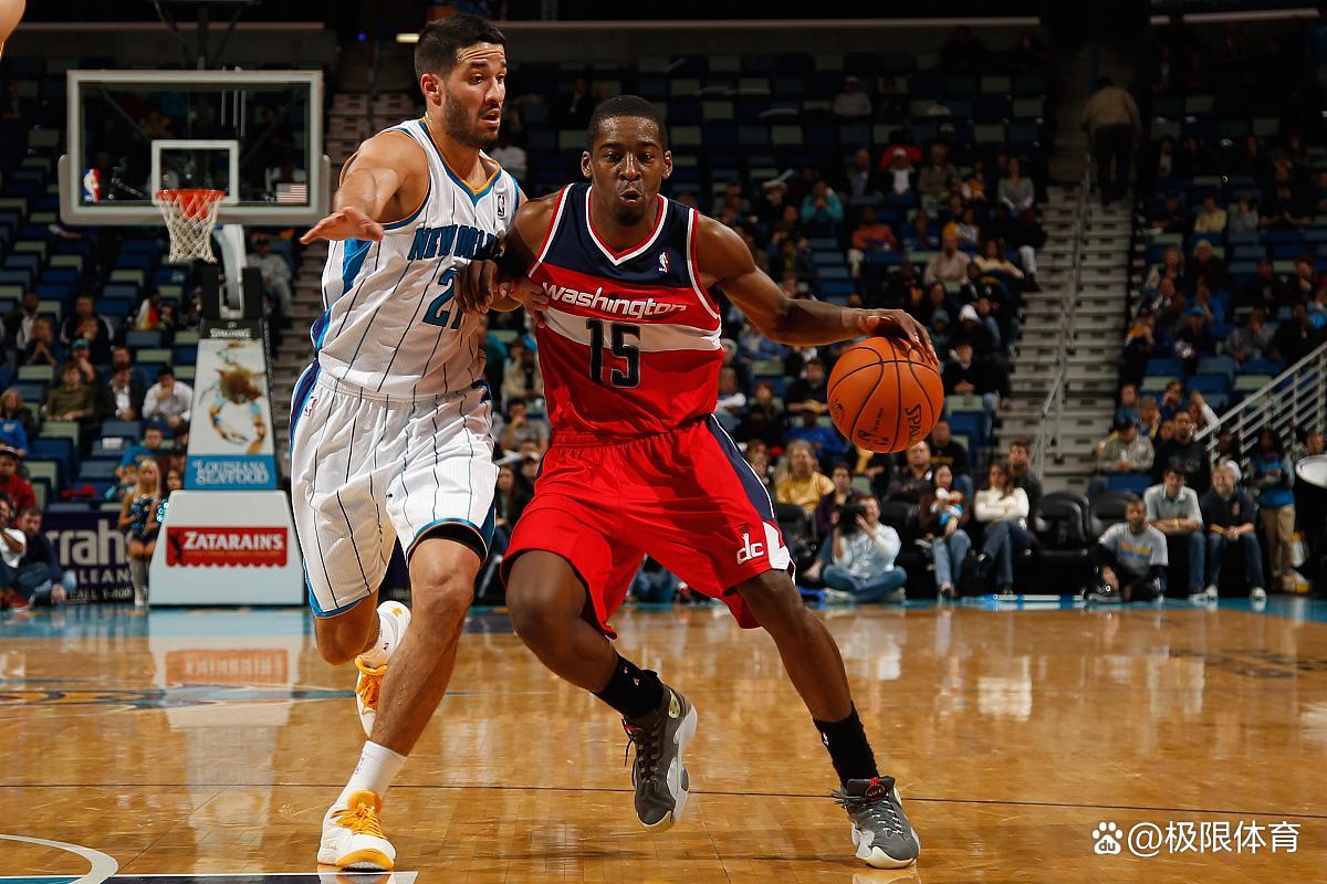 爵士客场战胜黄蜂，球队整体发挥稳定