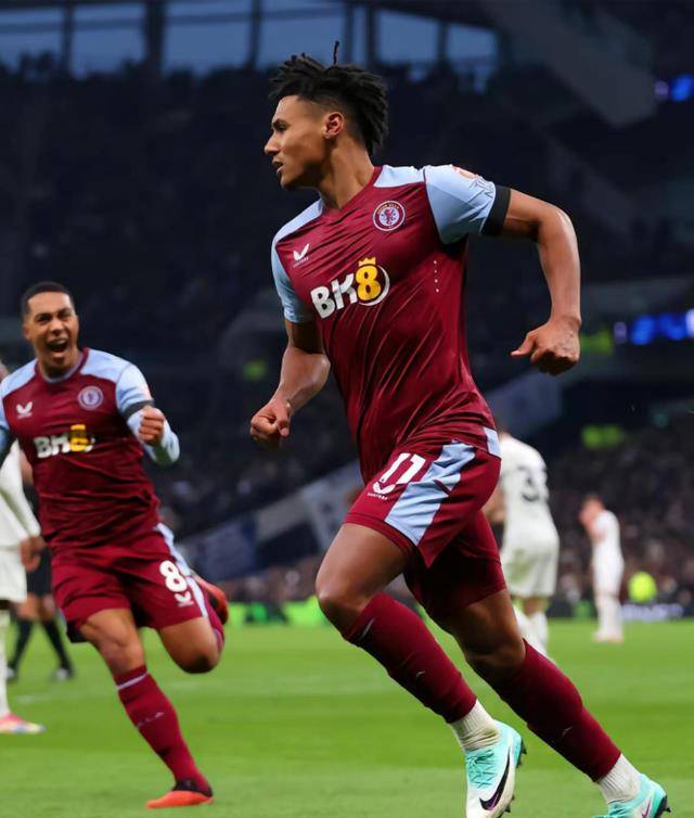 热刺逆转维拉，客场斩获三分