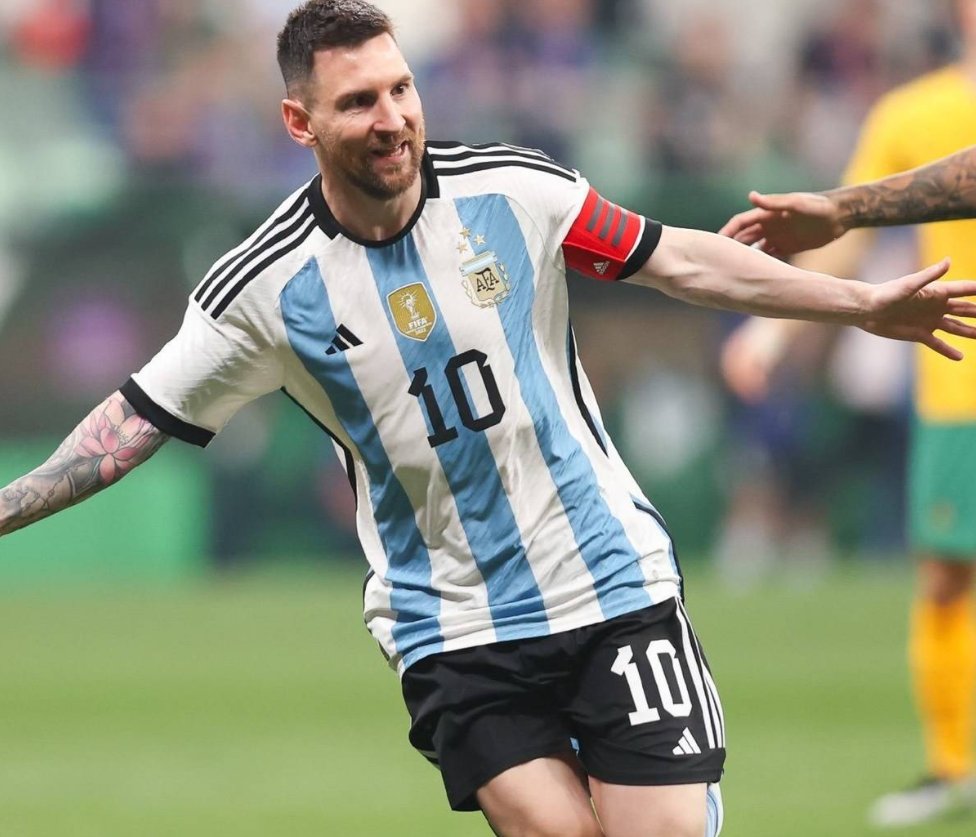 拜仁慕尼黑击败皇家马德里，双杀对手的简单介绍