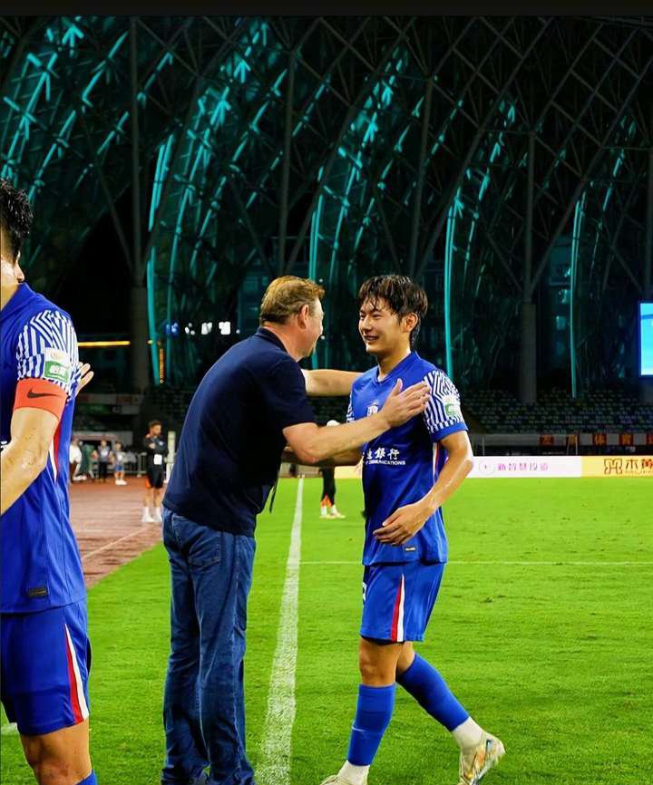 包含山东鲁能主场力克上海绿地申花,实现赛季首胜的词条 包含山东鲁能主场力克上海绿地申花,实现赛季首胜的词条