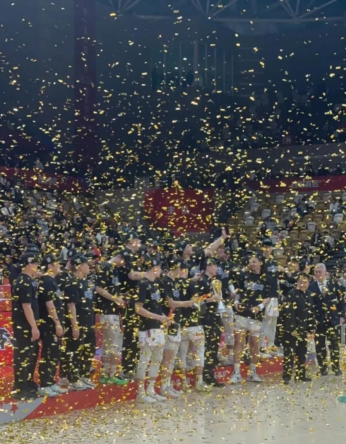 塞浦路斯队全力以赴，追逐胜利的简单介绍