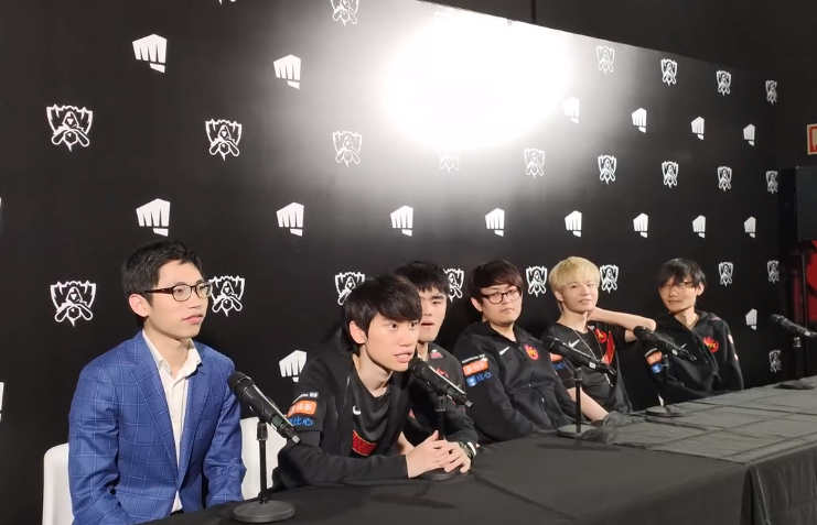 C9横扫FPX,Chovy操刀奇招英雄翻盘八强赛3:2(广州) C9横扫FPX,Chovy操刀奇招英雄翻盘八强赛3:2(广州)