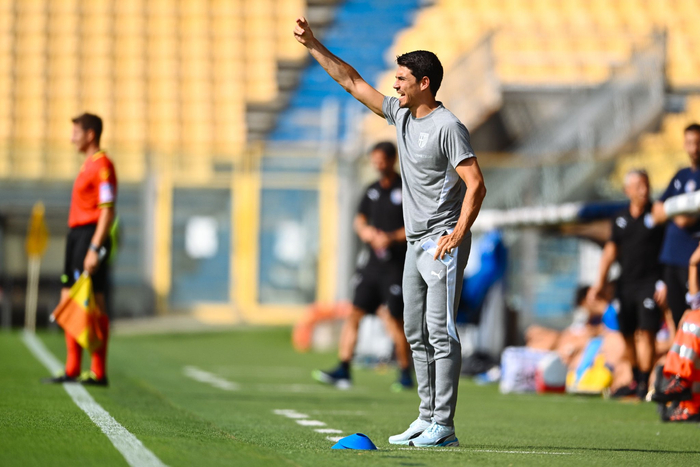 帕尔马主场遭遇逆转，状态出现起伏