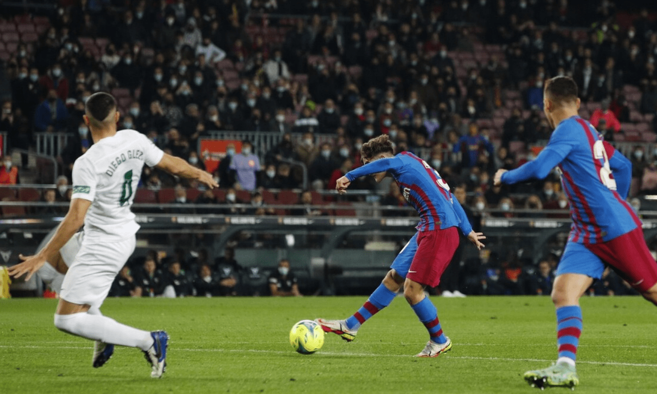 多特蒙德绝杀巴萨，门迪扛起全队